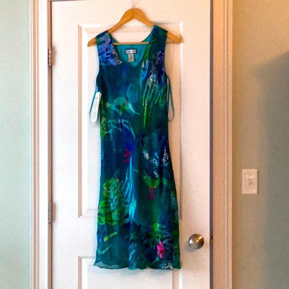 Simply silk blue and green dress with matching scarf
